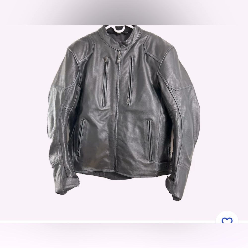 Street and steel motorcycles man leather jacket size XL. In excellent condition